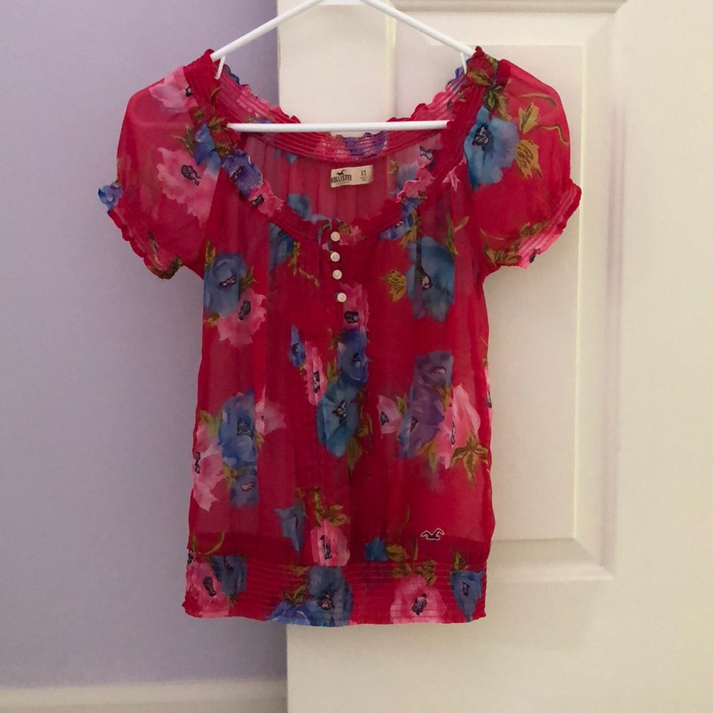 Floral sheer Hollister top